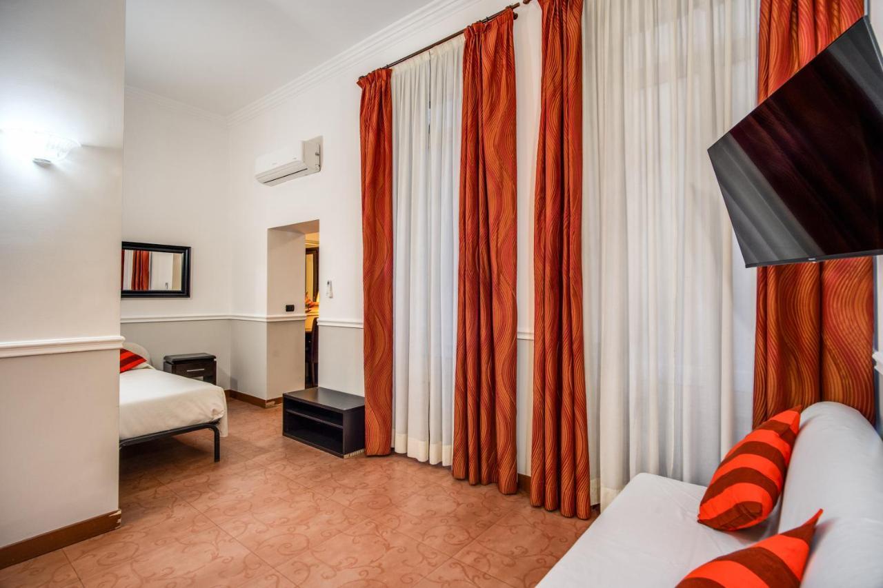 Everest Hotel Rom